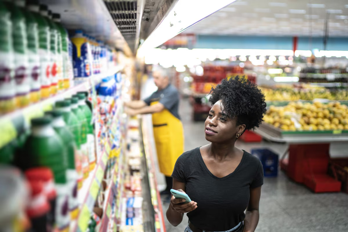 Tecnologia ajuda a criar promoções e experiência próxima ao cliente no Barbosa Supermercados