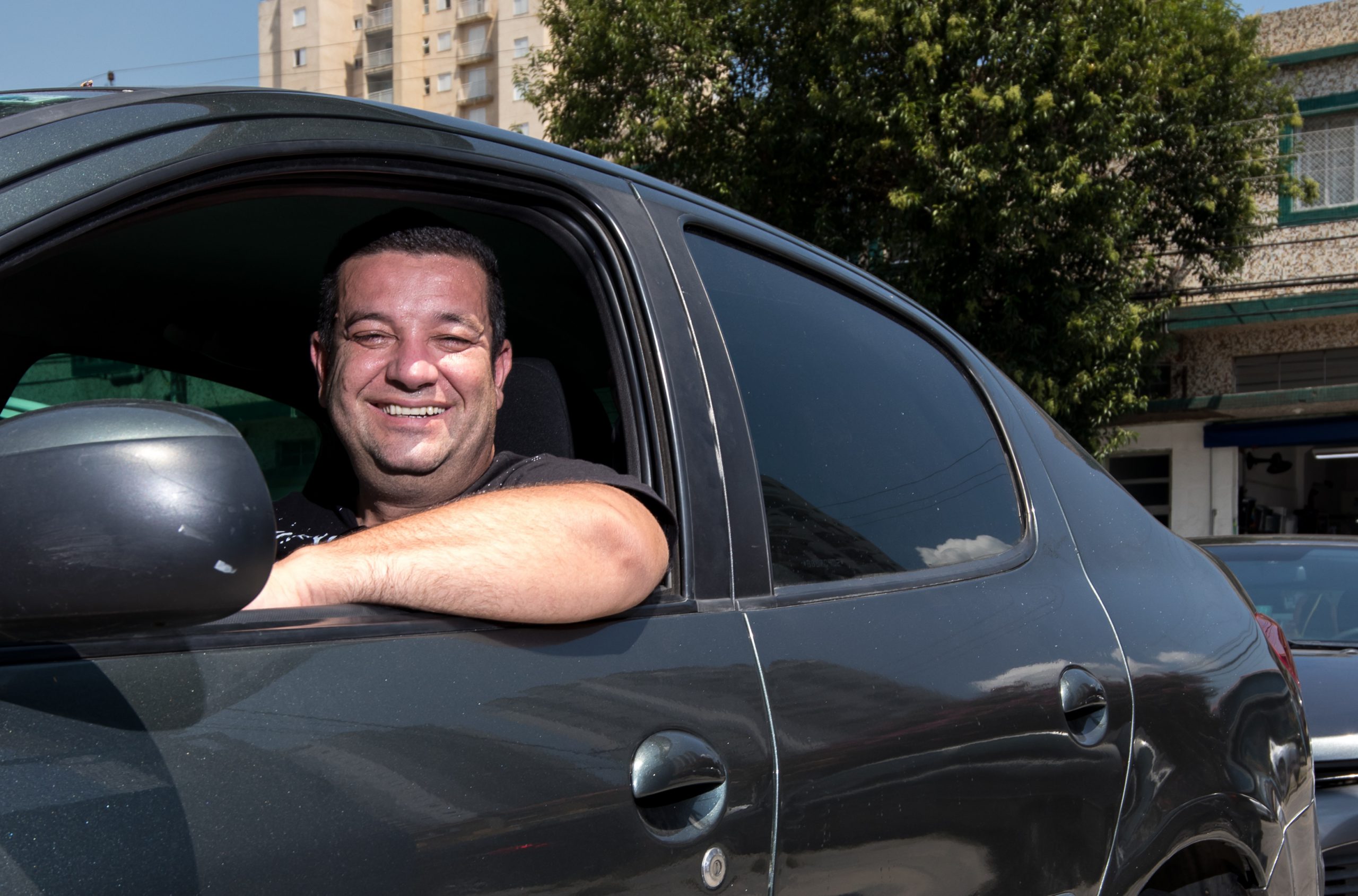 “Comprar carro em leilão mudou minha vida profissional”